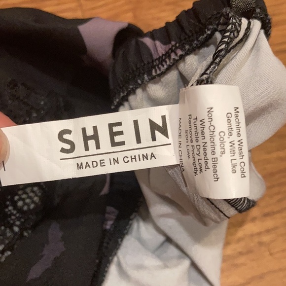 SHEIN Bat Pajama Set - Picture 5 of 7